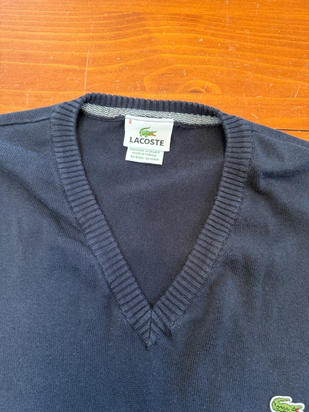 Lacoste Men's V-Neck Sweater in Navy with Green Logo - Picture 2 of 11